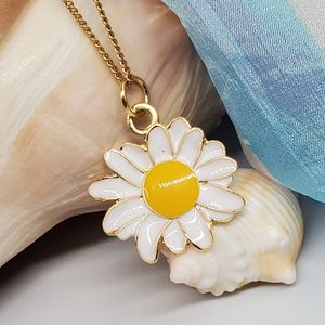 Dainty Gold Necklace Floral Daisy Jewelry Hypoallergenic Chain